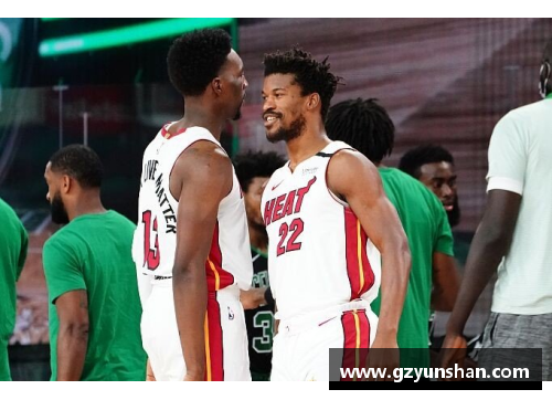 NBA球星巴特勒和热火队的默契配合